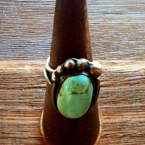 Silver & Turquois Bear Paw Ring ~ Vintage